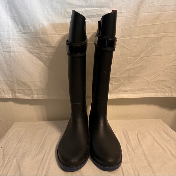 Hilfiger Boots - Picture 14 of 15